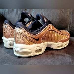 Nike AirMax Tailwind Copper